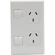 PDL 600 Series Socket Outlet, Twin switched, Assembled, Vertical, 250V, 10A - White