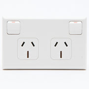 PDL Socket Outlet 600 Series - Twin switched - Assembled - Horizontal - 250 V - 15 A - White