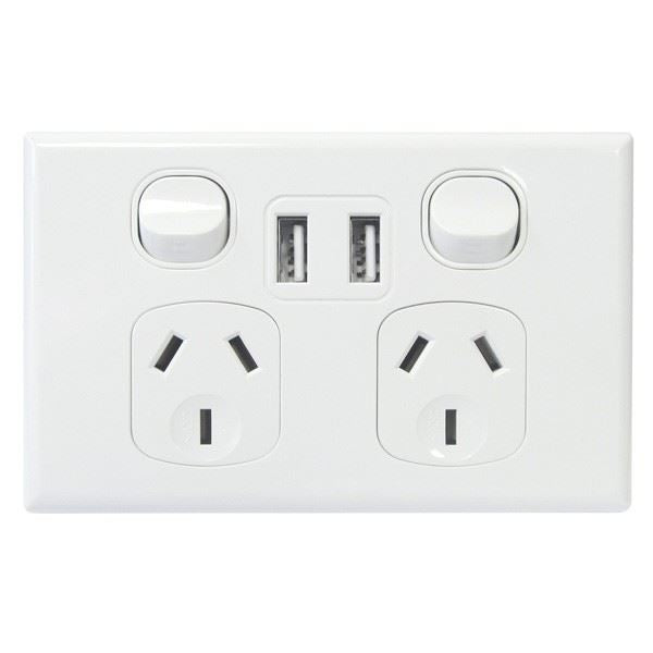 Tradesave Double Horizontal 10Amp Socket with Double USB Charger - White